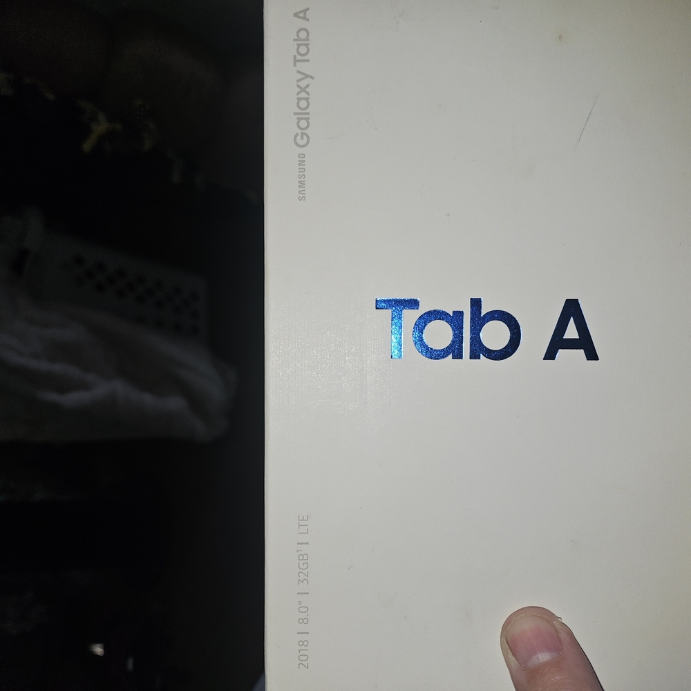 Samsung Galaxy Tab A - Black. 2018/8.0/32GB/LTE